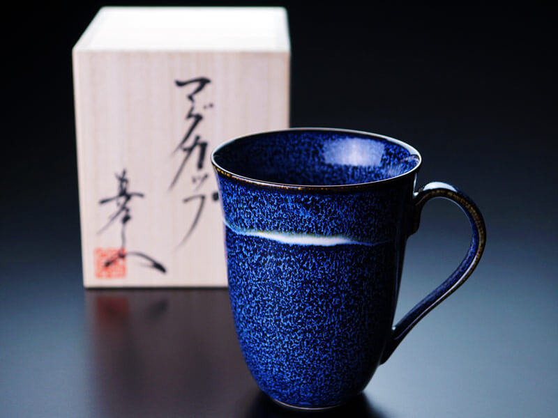 男性上司への贈り物におすすめ。 税込5000円〜10000円で喜ばれる工芸品をプレゼント。