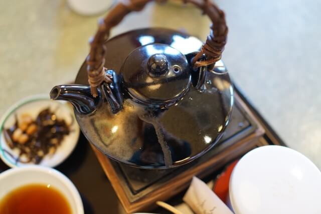 西郷どんといえば鹿児島!南九州の芸術「薩摩焼」の特徴とは!?