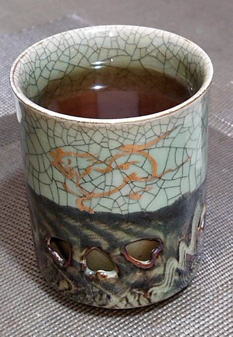 花瓶や徳利・コーヒーカップ!東北が誇る名門「相馬焼」の秘密!