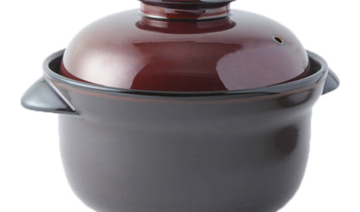 陶器製の土鍋の画像