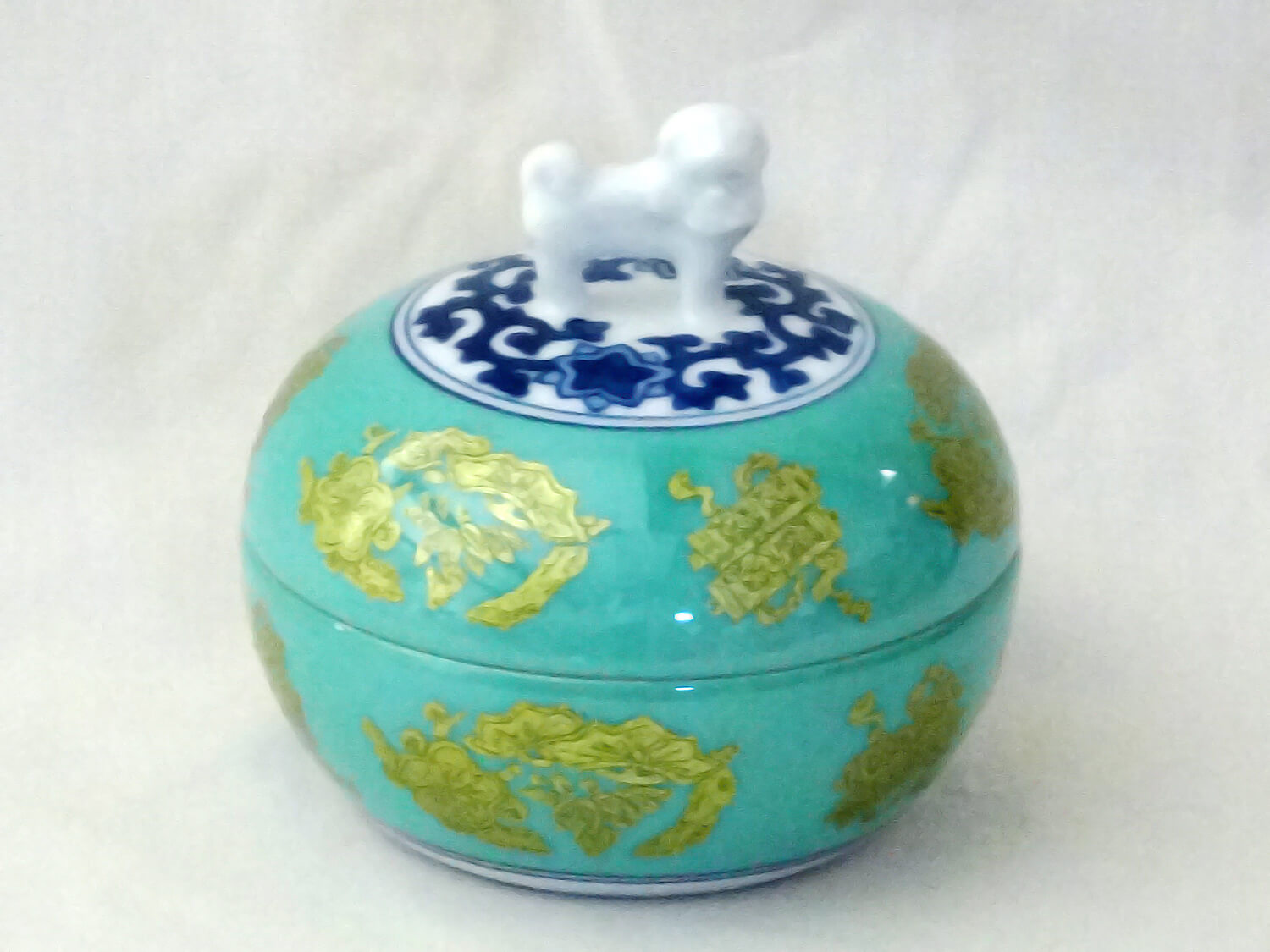 有田町の窯元岩尾對山窯ってどんな窯元?