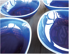 瑠璃釉で知られる有田焼の坂本窯陶工房ってどんな窯?