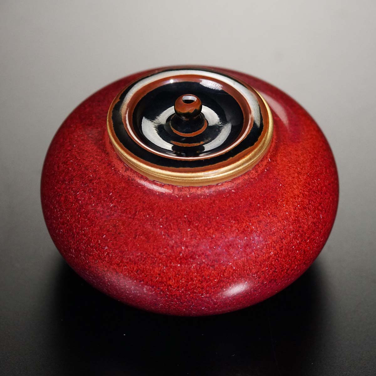 有田焼】茜辰砂茶入『塾柿』