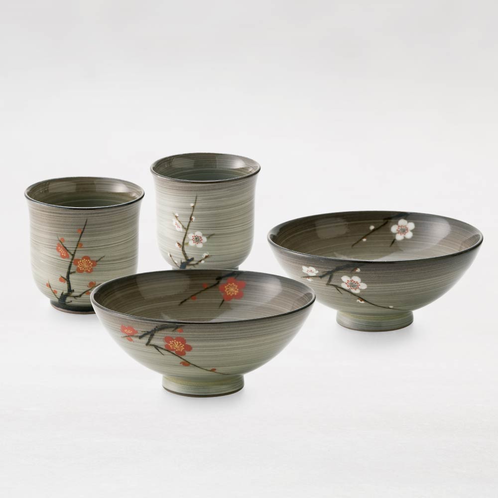 15代臥牛窯作 睦揃(夫婦茶碗セット)紅梅白梅