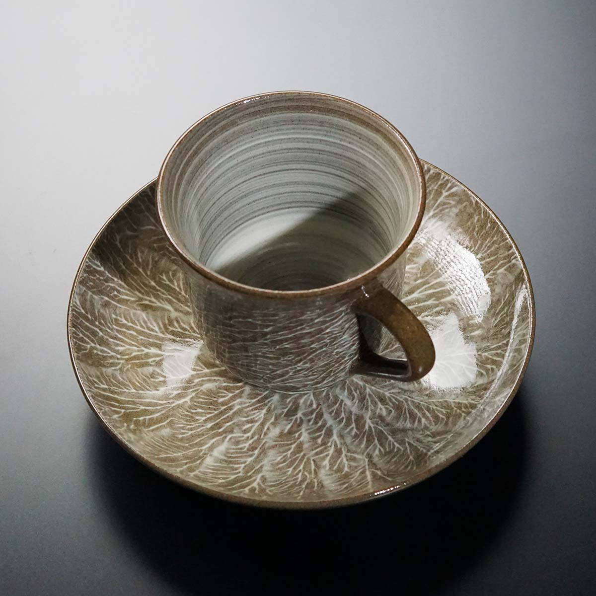 【有田焼】コーヒーカップ 霙刷毛