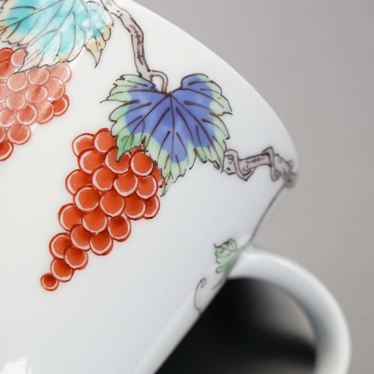 【有田焼】マグカップ 色絵葡萄