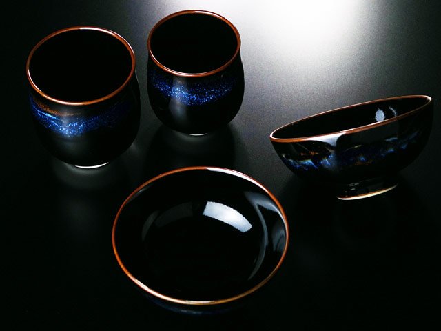 宇宙を照らす明星の器 有田焼睦揃(夫婦茶碗セット) ”青き明星”