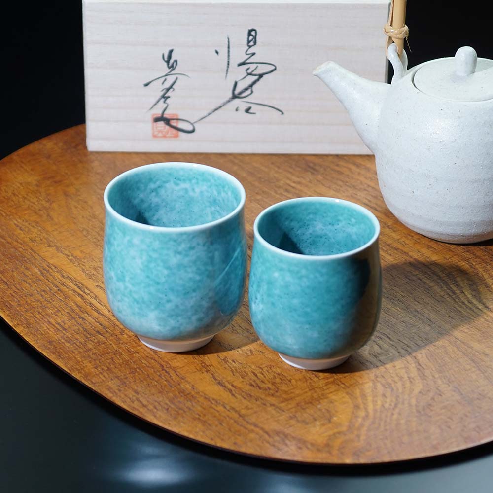 エメラルド婚に人気のギフト 有田焼ペア湯呑 翡翠鈞窯