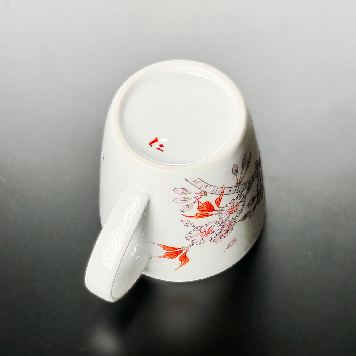 【特別企画】有田焼 マグカップ 色絵桜図 - 2025年最新作 -