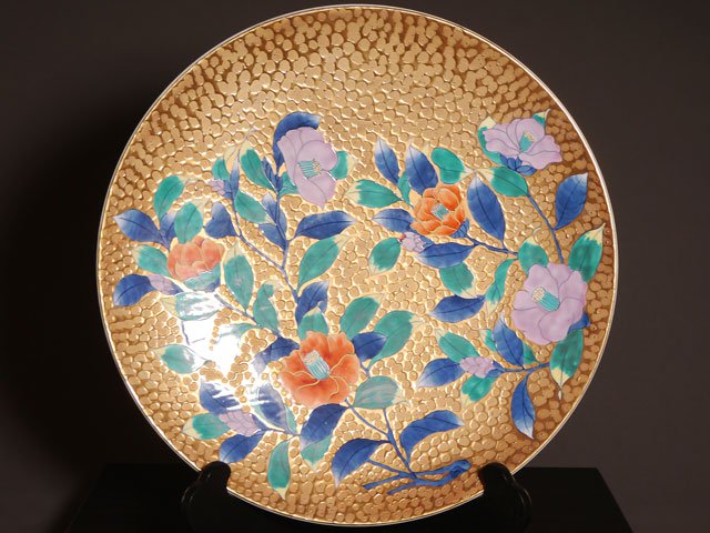 【有田焼】飾り絵皿(大)染錦金彩椿図