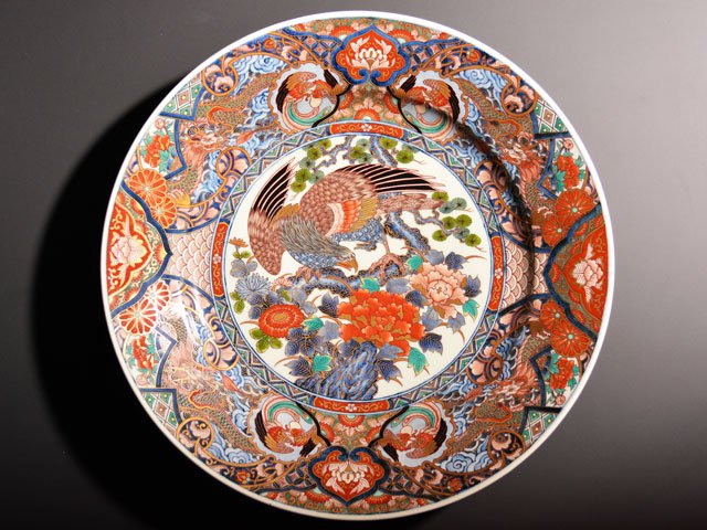 【献上手古伊万里焼】飾絵皿(特大)染錦本金鷹絵
