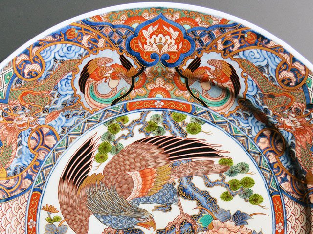 【献上手古伊万里焼】飾絵皿(特大)染錦本金鷹絵