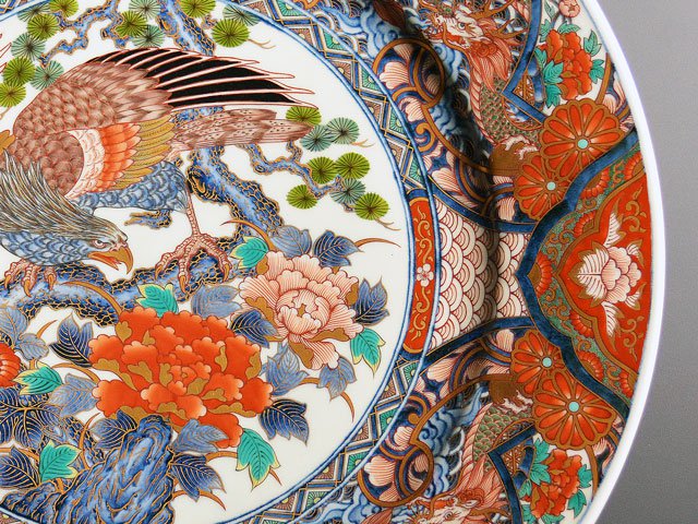 【献上手古伊万里焼】飾絵皿(特大)染錦本金鷹絵