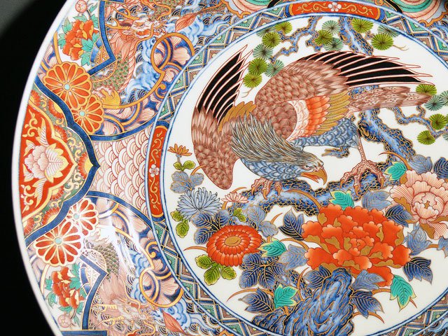 【献上手古伊万里焼】飾絵皿(特大)染錦本金鷹絵
