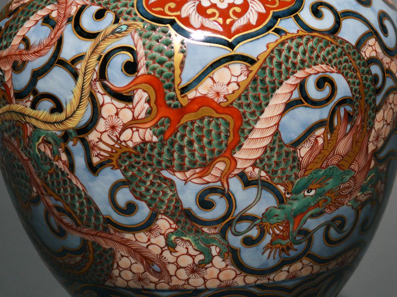 【献上手古伊万里焼】特大沈香壷 染錦本金鳳凰龍図