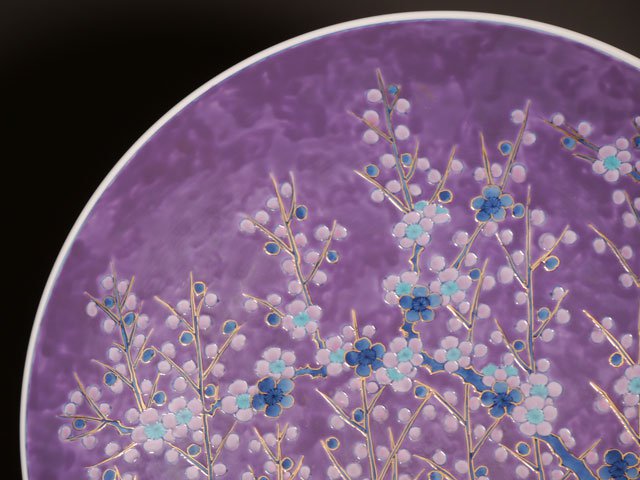 【有田焼】飾り絵皿(大)染錦金彩梅図