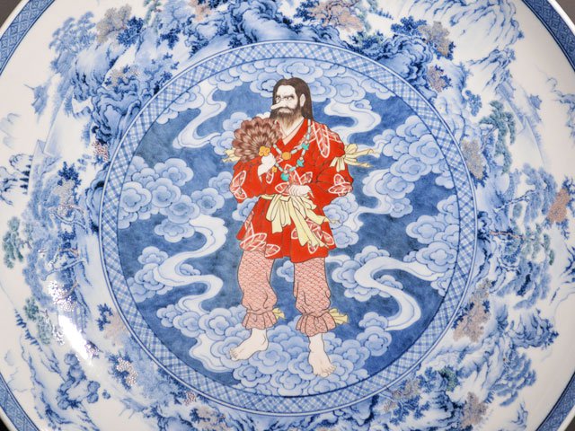 【献上手古伊万里焼】飾絵皿(特大)染錦本金山水天狗図
