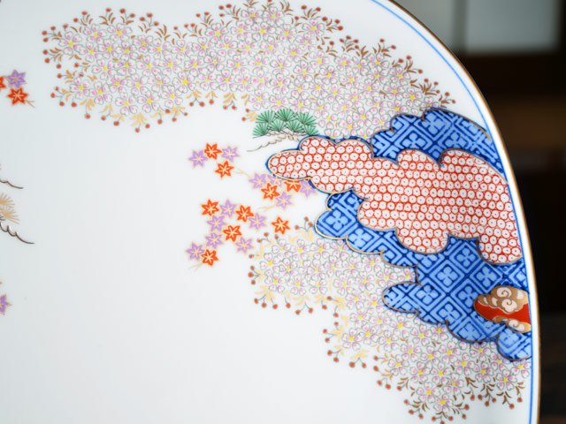 【有田焼】大皿 染錦金彩春秋図