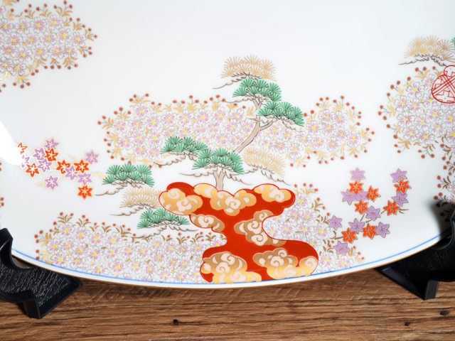 【有田焼】大皿 染錦金彩春秋図