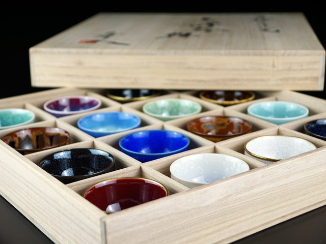 特別企画】至極のぐい呑みセット（16色）真右エ門窯 - JTOPIA
