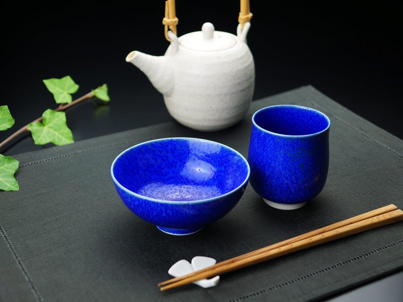 【有田焼】睦揃(夫婦茶碗セット)瑠璃水滴