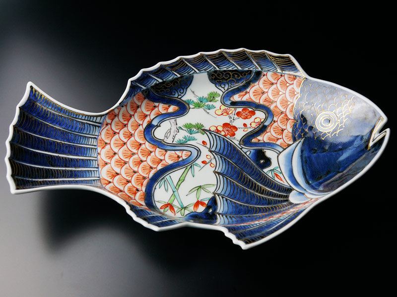 【献上金襴手様式】大絵皿 染錦本金松竹梅吉祥鯛図