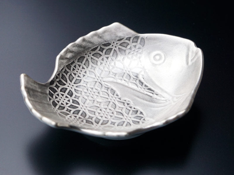 有田焼ペア皿 夫婦鯛吉祥青海波 結婚祝いや引き出物に