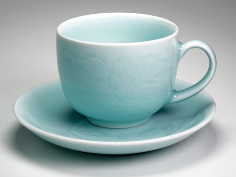 【有田焼】コーヒーカップ 青白磁牡丹彫