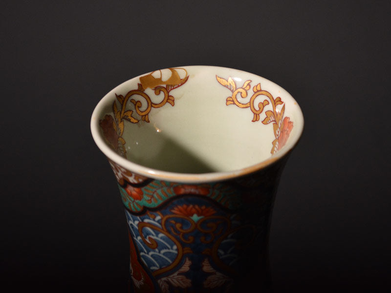 【献上手古伊万里焼】花瓶 染錦本金青海波虎王図