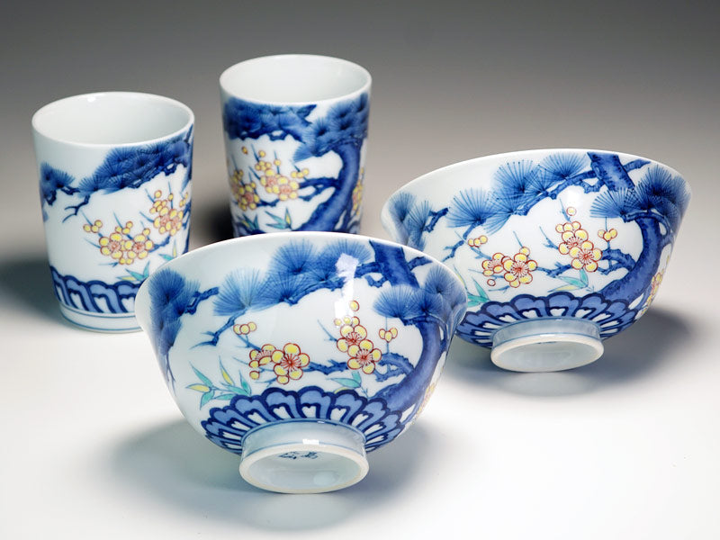 【有田焼】睦揃(夫婦茶碗セット)染錦吉祥松竹梅図