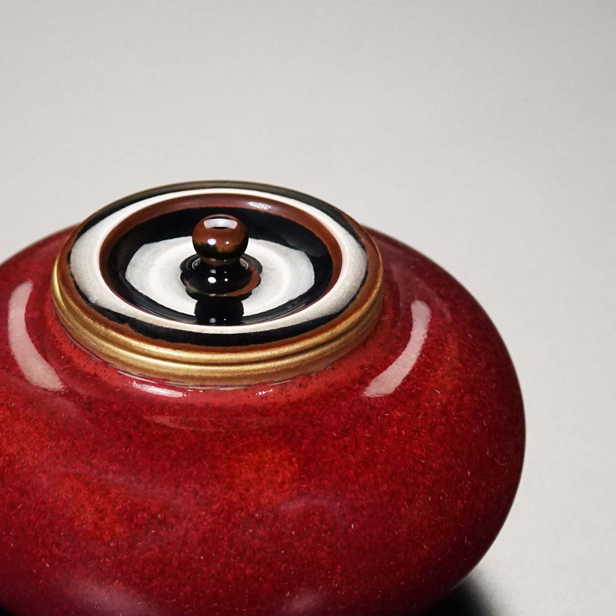 【有田焼】茜辰砂茶入『塾柿』