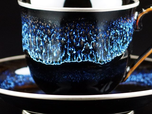 煌々と光る宇宙の白銀 珈琲茶碗 青き明星"月光"