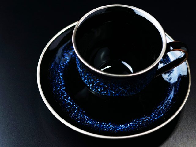 煌々と光る宇宙の白銀 珈琲茶碗 青き明星"月光"