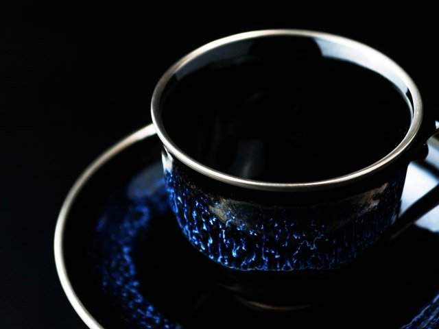 煌々と光る宇宙の白銀 珈琲茶碗 青き明星"月光"