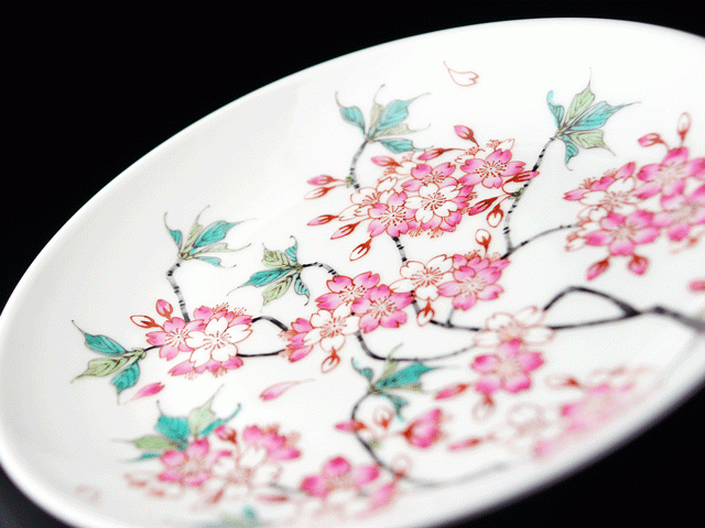 有田焼 伊万里 峯山作 桜花雑子文大皿 色絵 手書き 肥前燒 桐箱付き 古美術 有田焼】飾り絵皿 色絵極細桜図 - JTOPIA