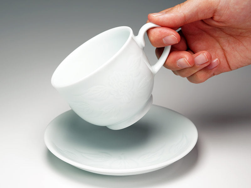 【有田焼】コーヒーカップ 白磁牡丹彫