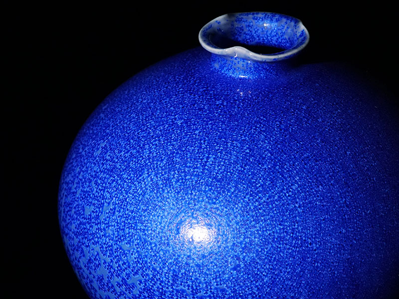 【有田焼】瑠璃水滴花瓶（初代真右エ門作）の写真8