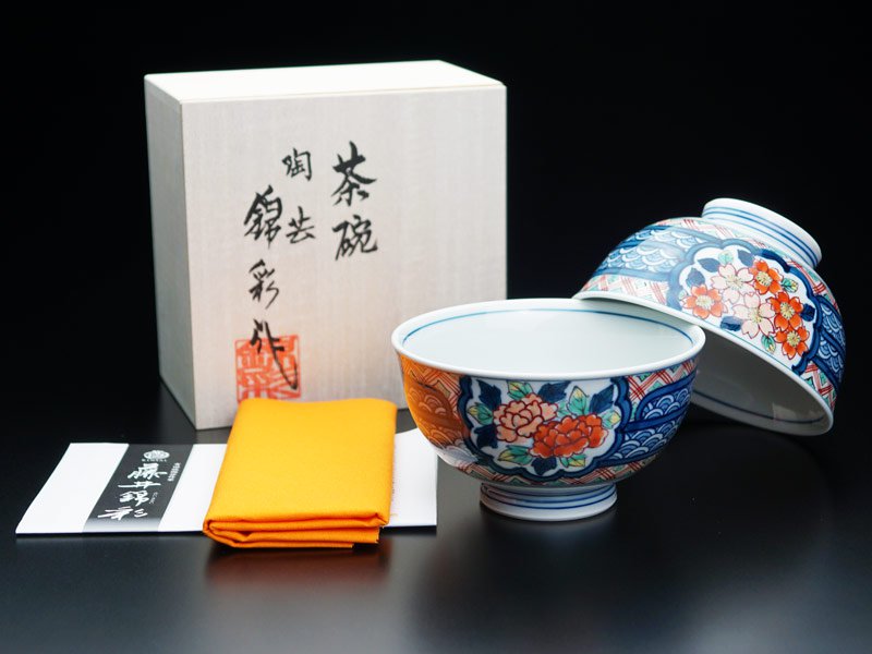 【有田焼】夫婦茶碗 染錦地文割桜菊牡丹図の写真9