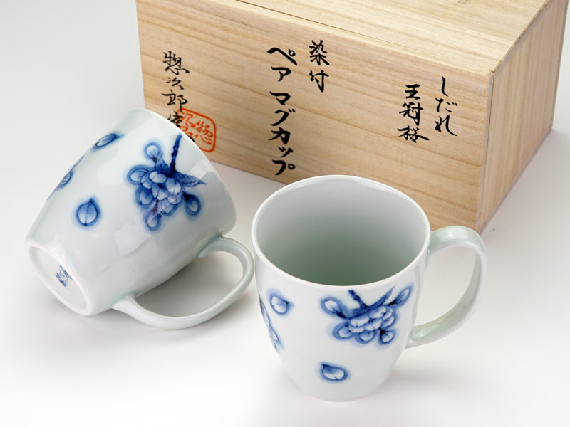 【有田焼】ペアマグカップ 染付しだれ桜の商品紹介写真1