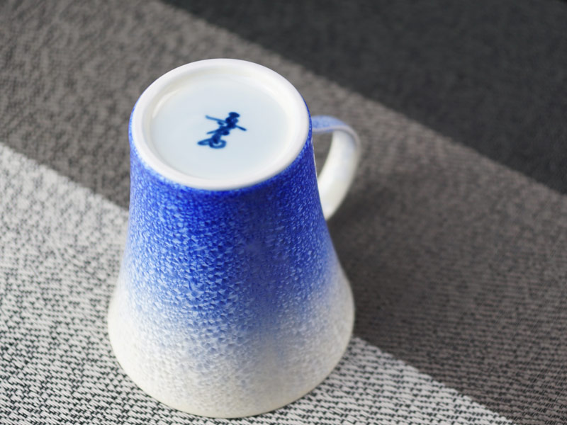 【有田焼】新マグカップ 藍染水滴の商品紹介写真3