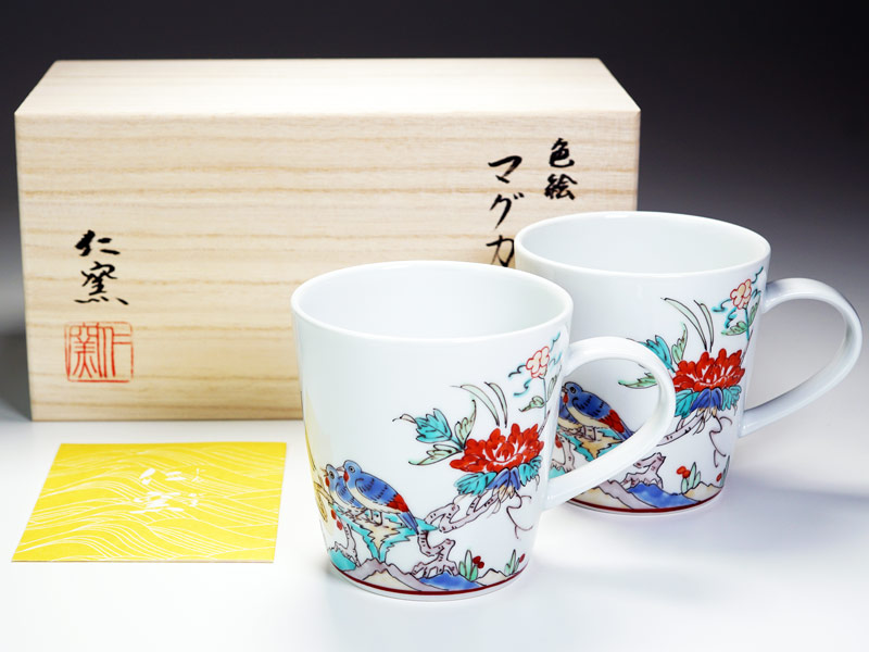 【有田焼】ペアマグカップ 色絵梅花鳥図の商品紹介写真4