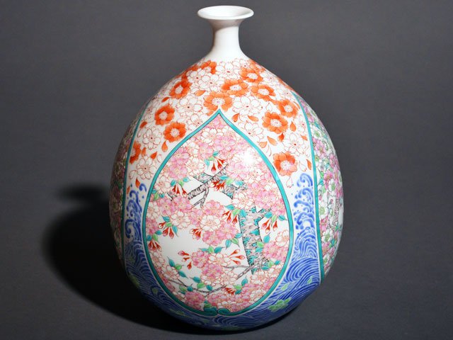 【有田焼】大花瓶 色絵桜青海波の写真1